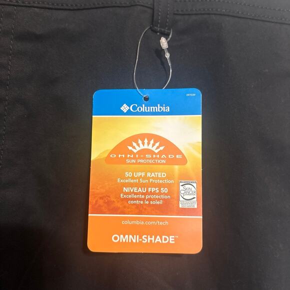 Columbia Men’s Cargo Shorts - size 40 - Picture 3 of 4